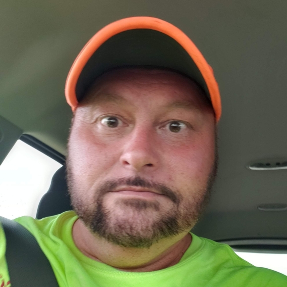 Meet your Posher, Kenny - Picture 1 of 3